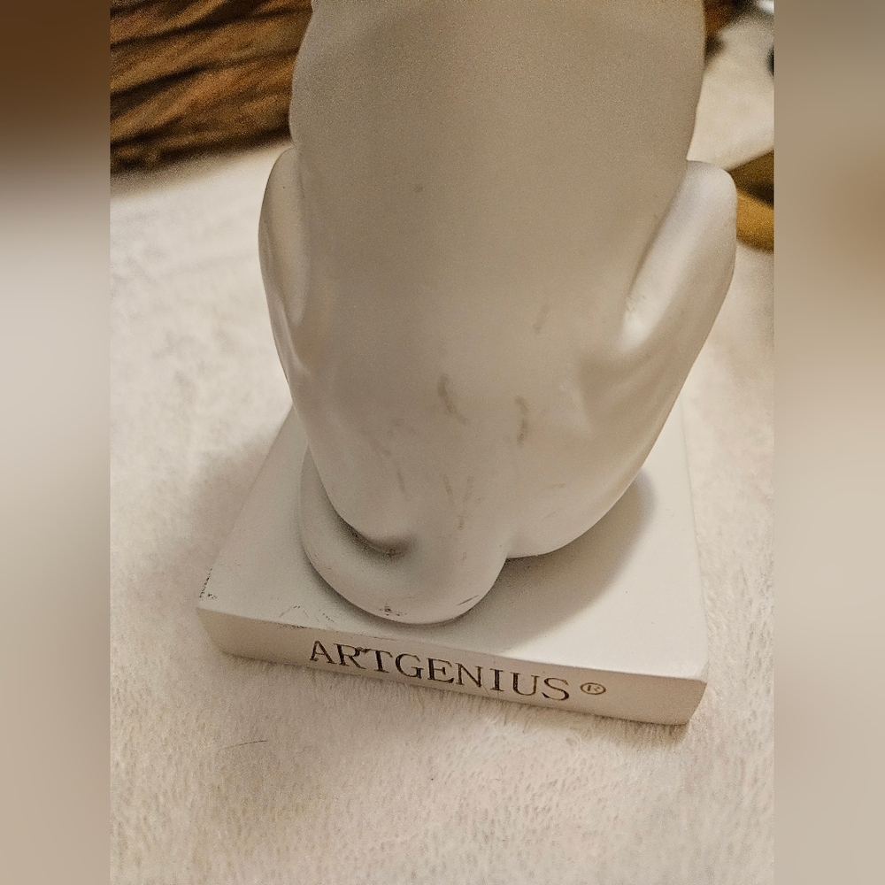 ARTGENIUS Set Of 3 Crowned Lion Statues - Picture 10 of 10